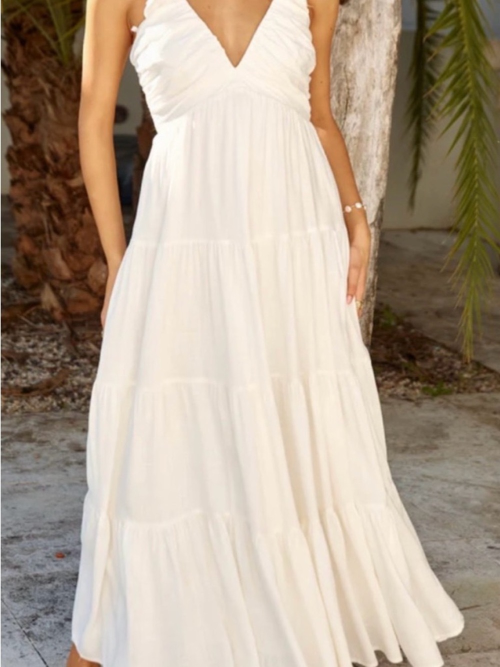 Sleeveless White Tiered Maxi Dress with V-Neck